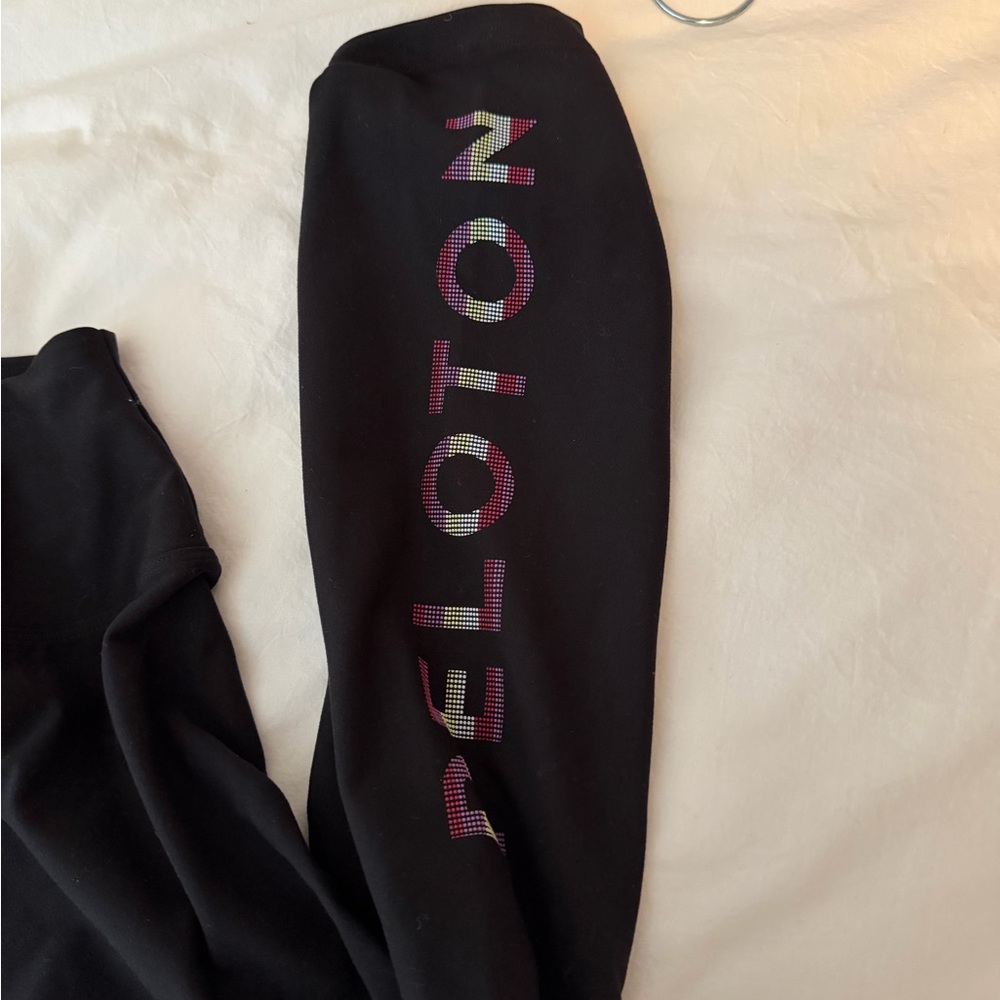 Peloton Black Logo Leggings Size 1X High Rise Workout Tights - Picture 4 of 5